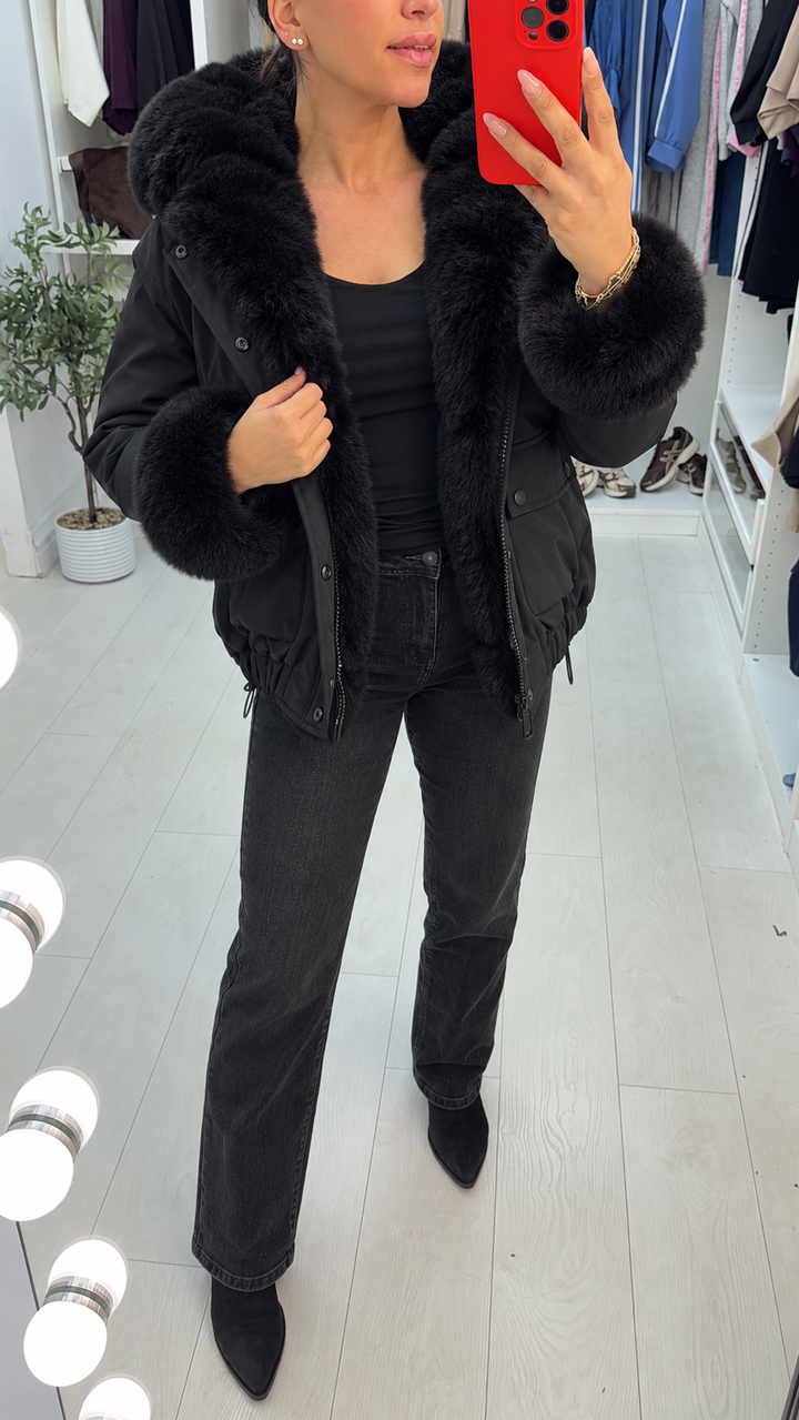 Fitted Women's Winter Trench Coat with Faux Fur in Black