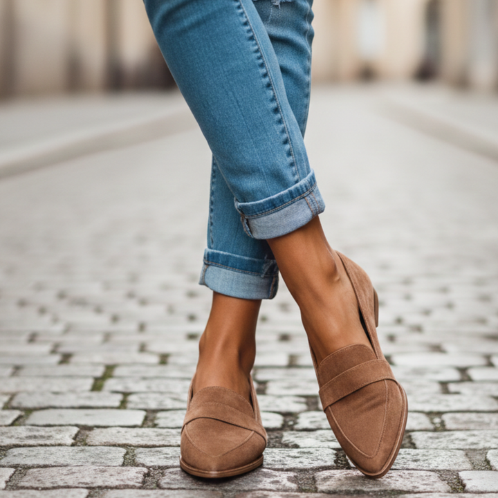Women's Ballet Flats for Everyday and Work in Light Brown