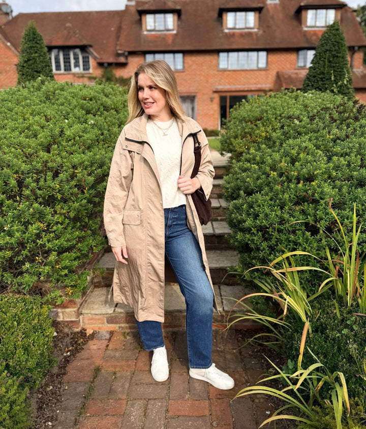 Women's Trench Coat in Beige for Windy Days in Beige 5