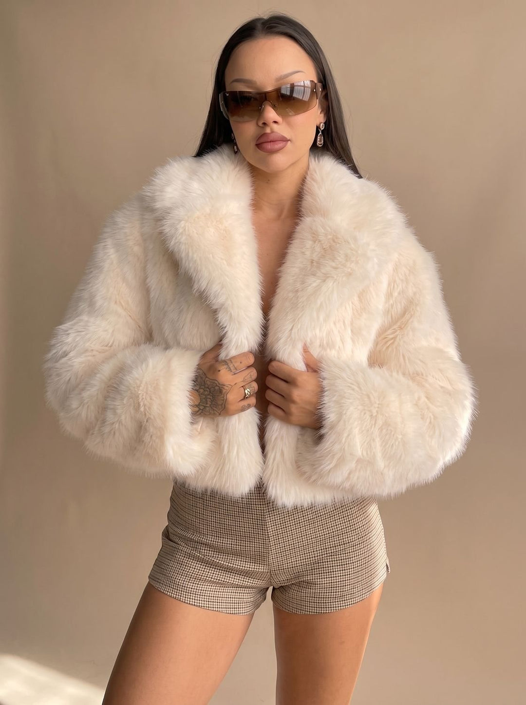 Women's Trench Coat in Cropped Faux Fur in Cream 5